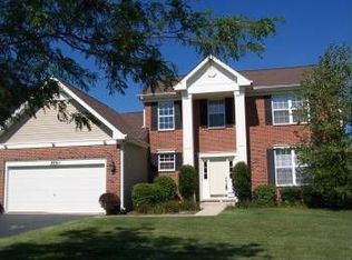 3550 Matisse Dr, St Charles, IL 60175