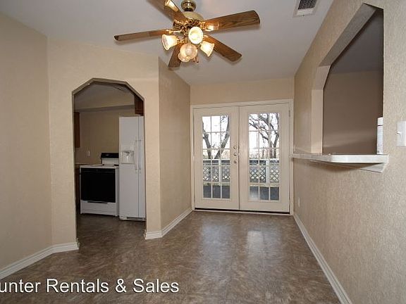 3rd image of 303 N 7th St