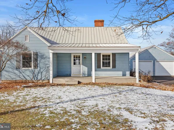 829 W Brubaker Valley Rd, Lititz, PA 17543