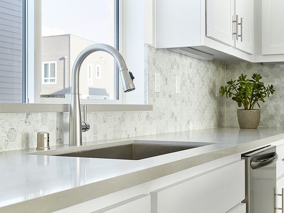3rd image of 830 Marina Way #Ekhu1i
