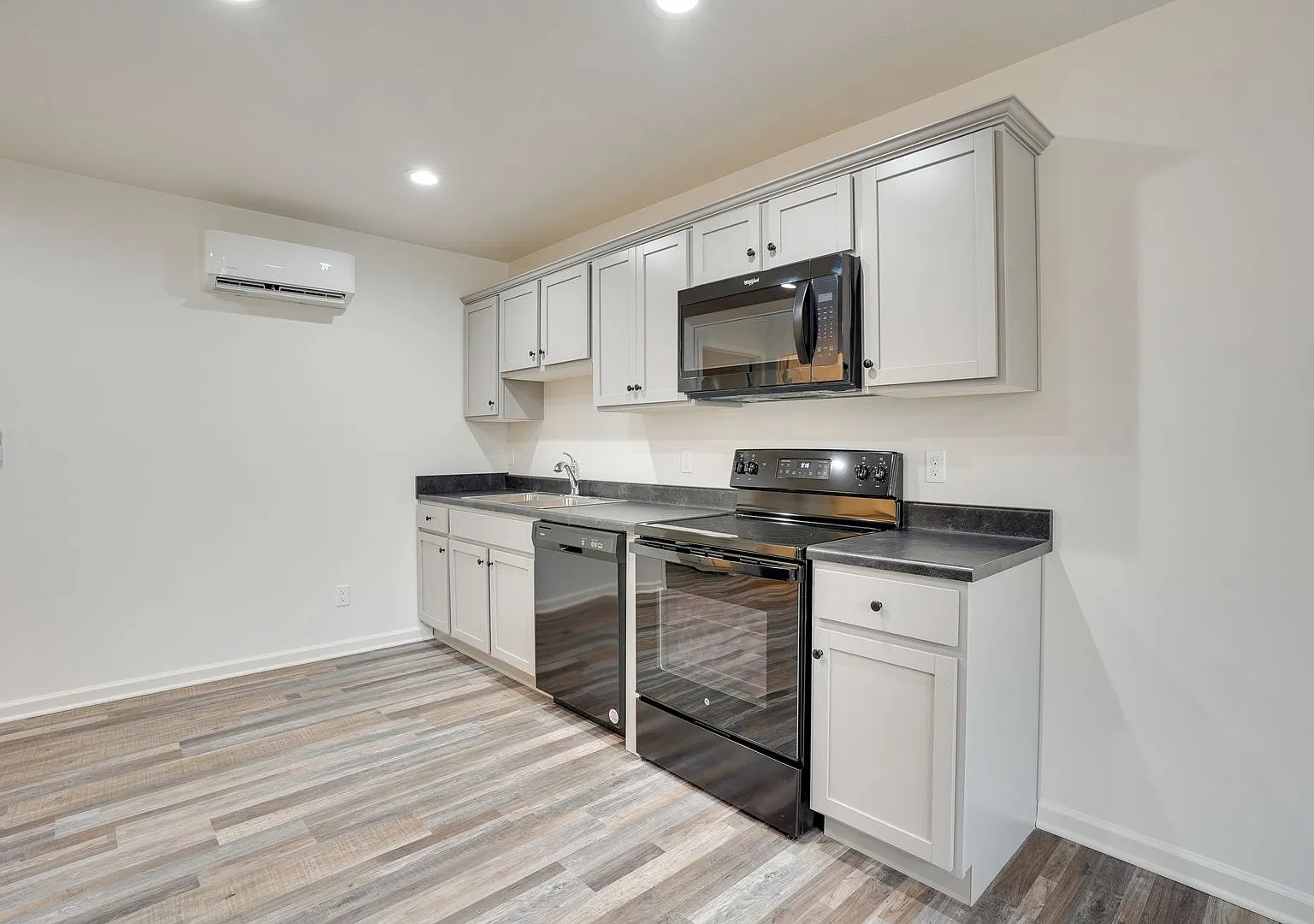 2207 Primitive Dr — Photo 4
