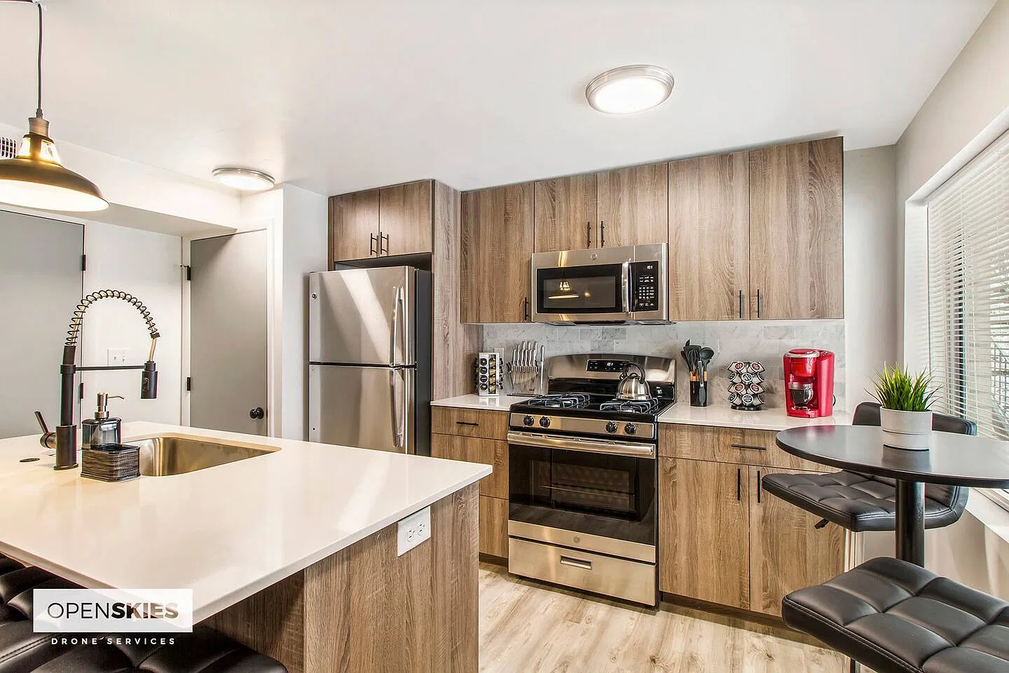 570 N 200 W — Photo 3