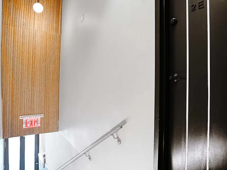 147 Grand St #2W — Photo 9