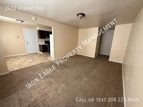 2422 Robert Ave — Photo 5