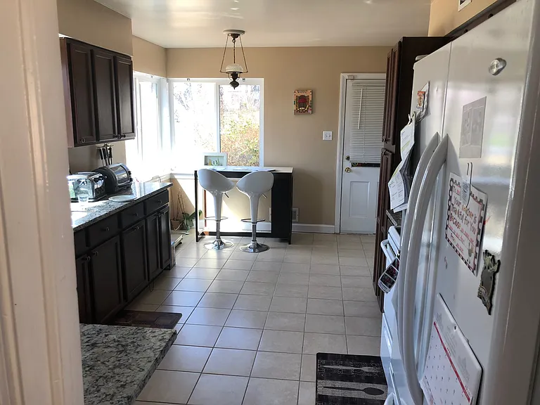 10001 Counselman Rd — Photo 11