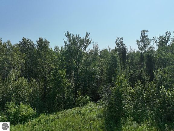 5th image of Vl 80a E Mile Rd #15