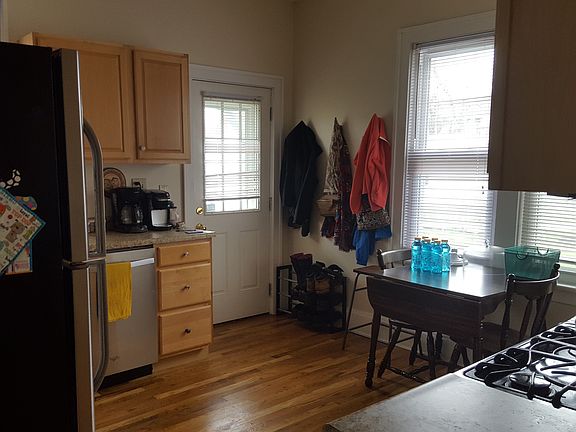 5th image of 2835 Indianola Ave
