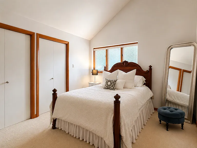 133 E Woods Dr — Photo 16