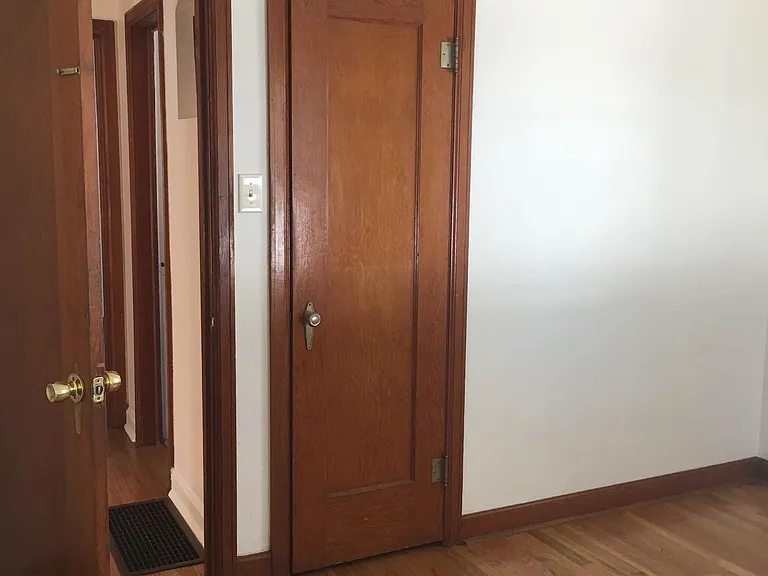 2229 Spruce St — Photo 13