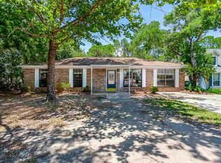 3460 Willow Ln, Gulf Breeze, FL 32563