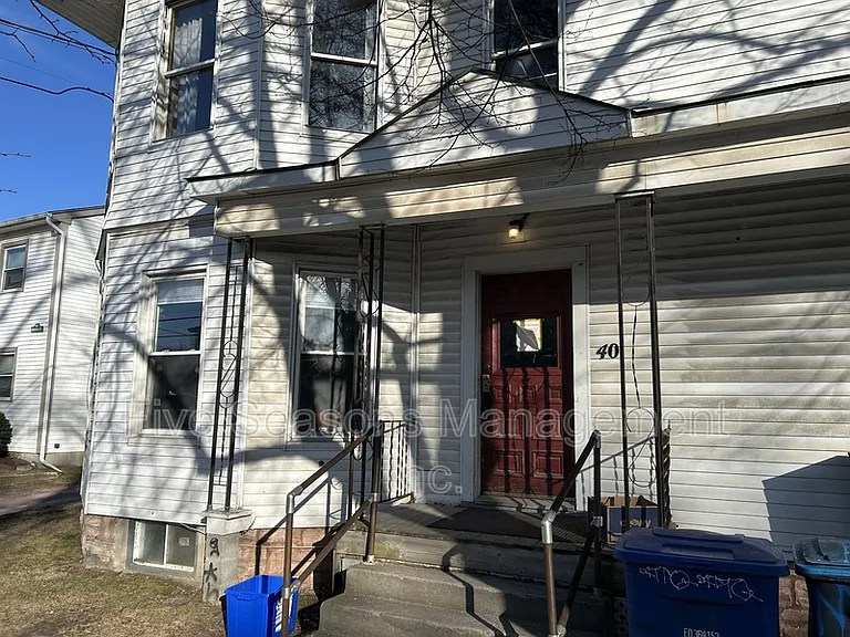 40 Intervale Ave #1 — Photo 3