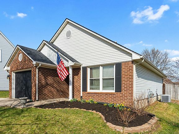3rd image of 3164 Glenwood Dr