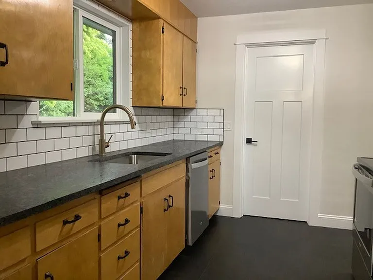 955 Exchange St — Photo 19