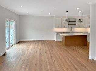 Whitman Acres Condominium, Bellingham, MA 02019