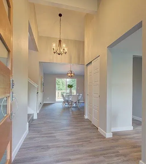 12302 SE 46th Ct — Photo 7