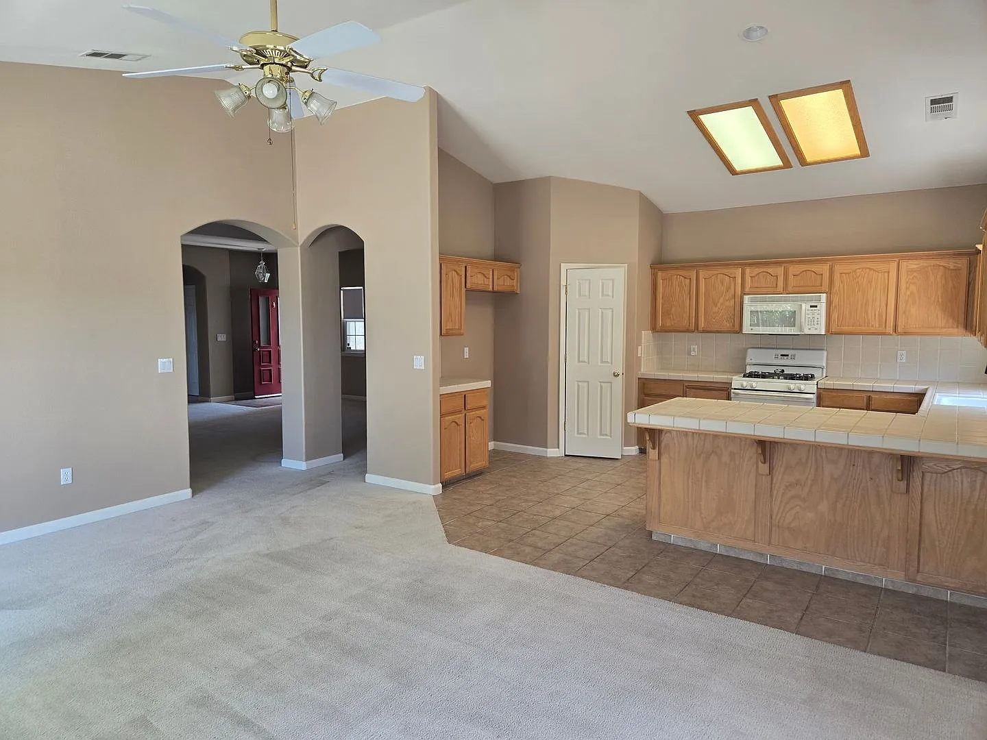 Home For Rent Lemoore, CA — Photo 2