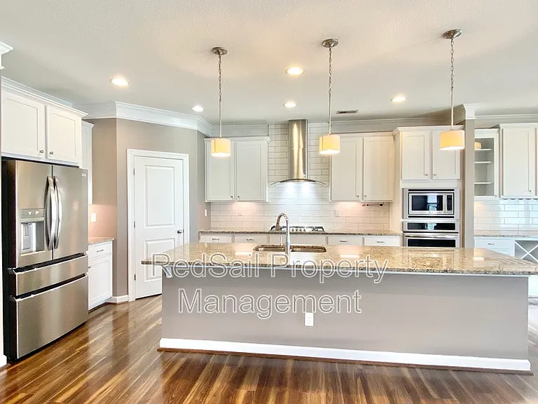 217 Manor Dr — Photo 11