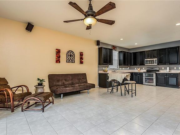 3rd image of 14109 Mailer Blvd
