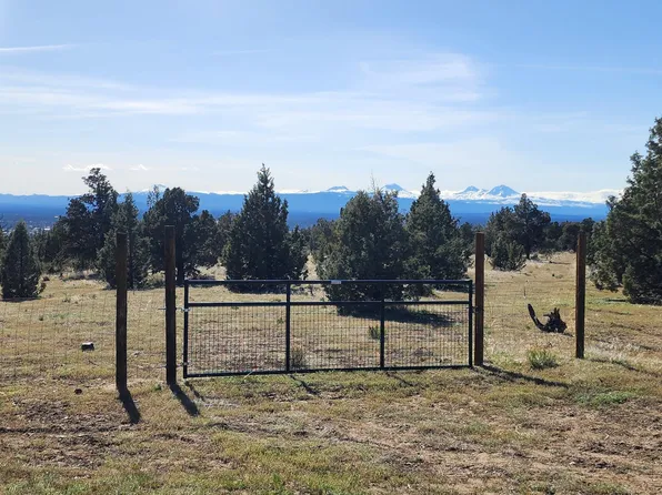 14379 SW Lupine Dr, Powell Butte, OR 97753