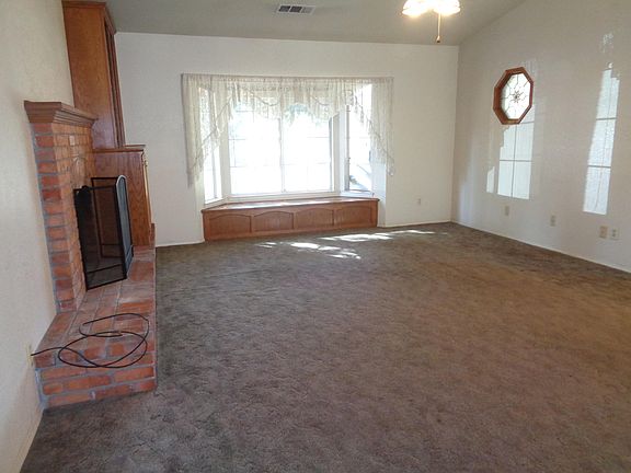 3rd image of 2401 N Linwood St Lot M
