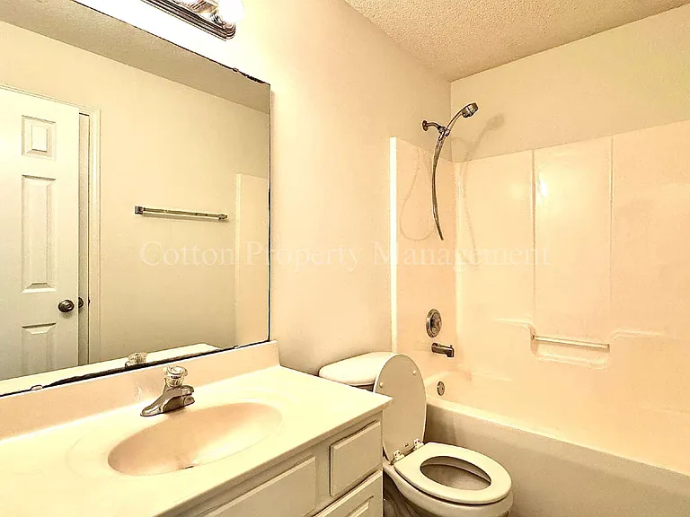 7408 Bluestone Ct — Photo 17