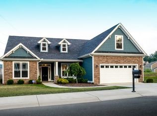 2405 Edinburgh Channel Rd, Kingsport, TN 37664