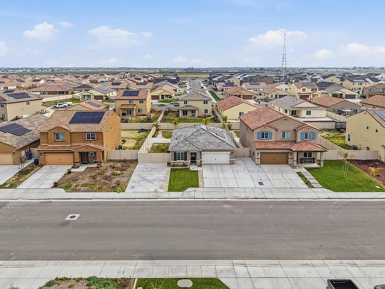 7812 Strawberry Ln — Photo 31