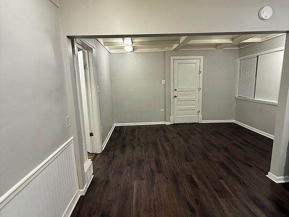 3rd image of 2100 York St APT 1R