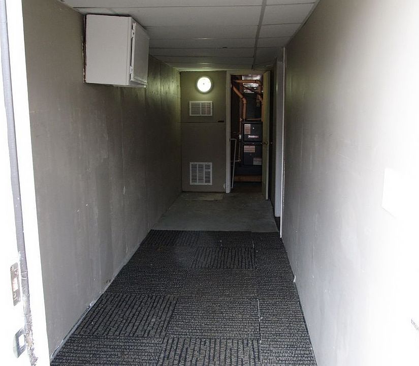 1st image of 702 N Willow Ave