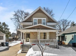 621 School Ave, Oshkosh, WI 54901