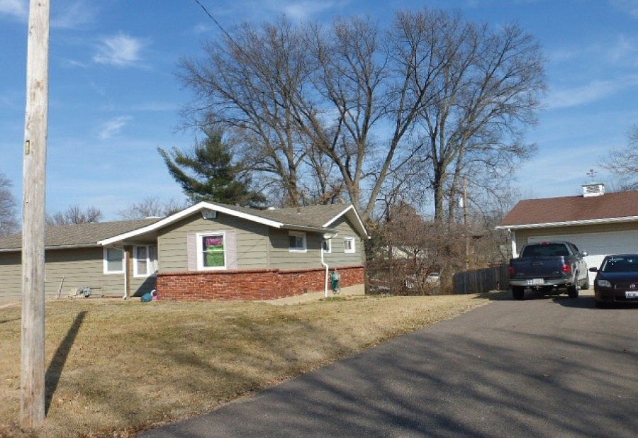 2nd image of 808 Primrose Dr
