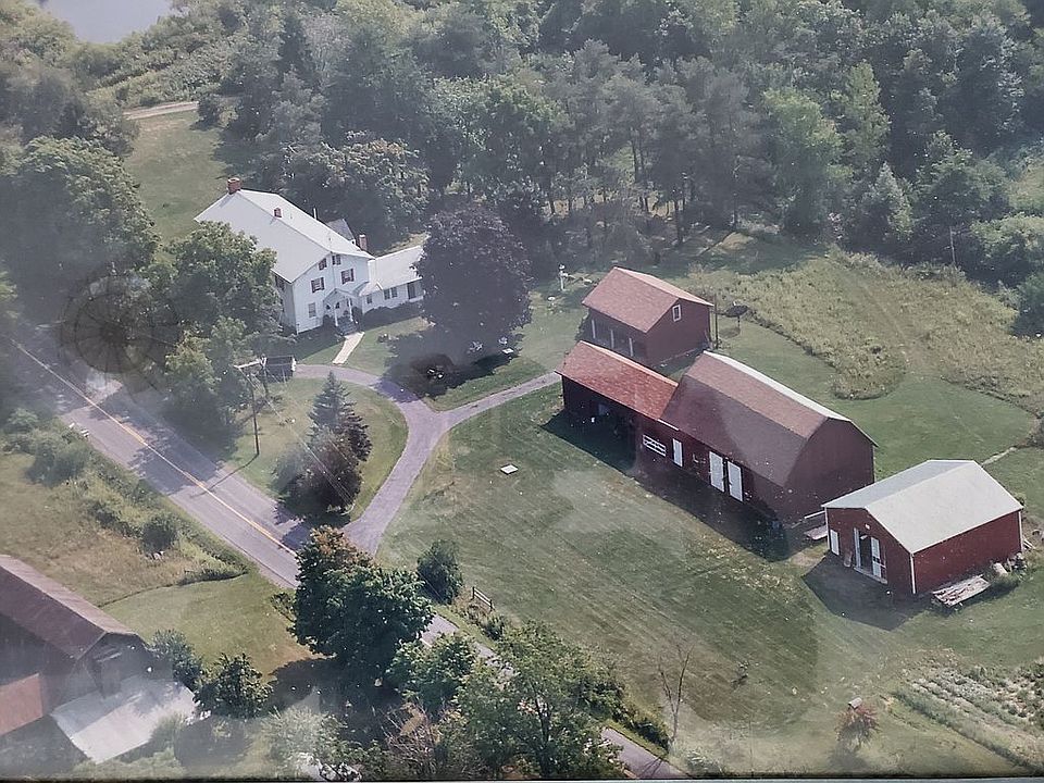 House and barns 