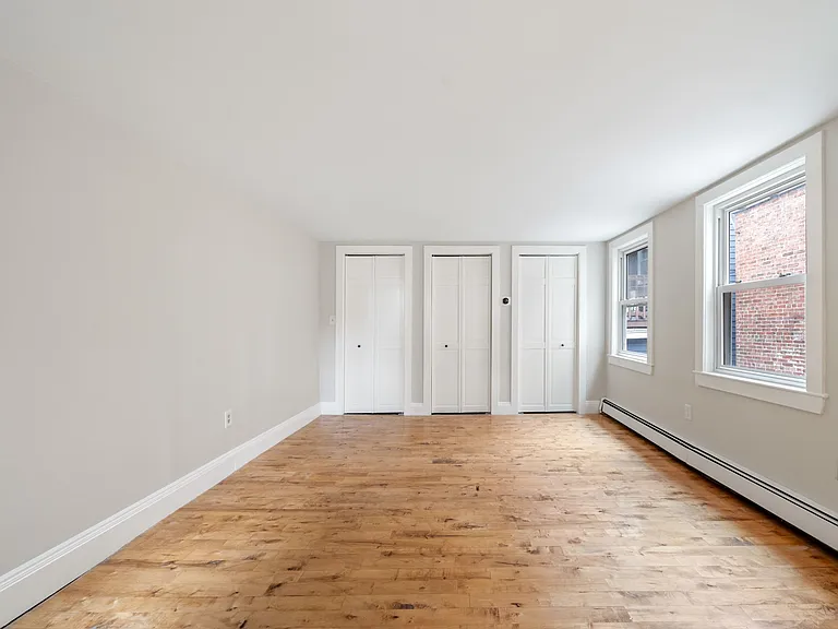 251 Bunker Hill St #2 — Photo 14
