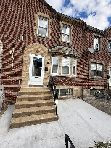1353 Fanshawe St #1 Photo 1 1353 Fanshawe St #1 Photo 1