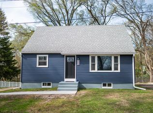 2115 E River Rd NE, Rochester, MN 55906
