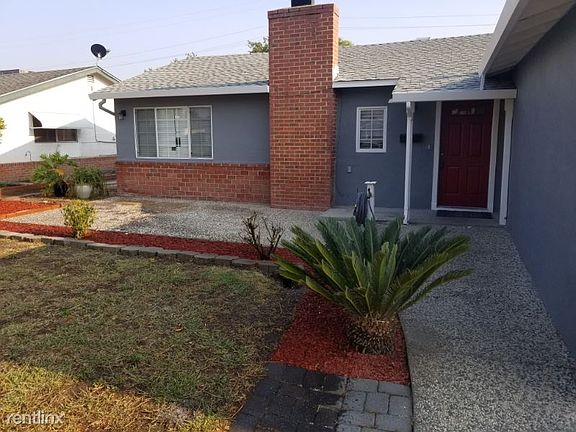 3rd image of 114 Pereira Ave