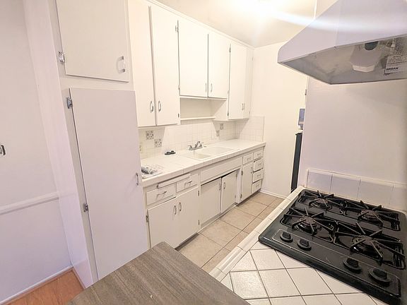 2nd image of 5717 La Mirada Ave APT 7