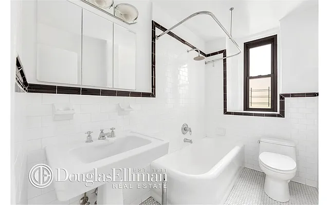 Rented by Douglas Elliman | media 15