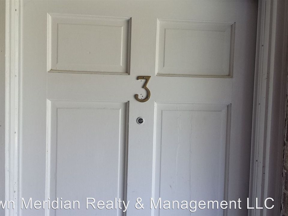 1st image of 2203 W Pensacola St #3