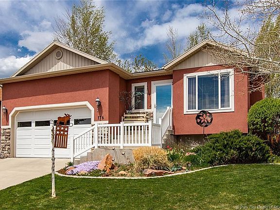 3rd image of 776 W Saddle Dr