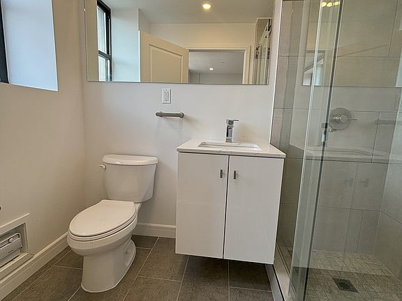3rd image of 45 W 81st St #11N