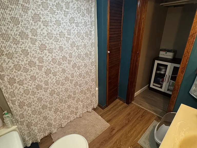 148 Summit St — Photo 16