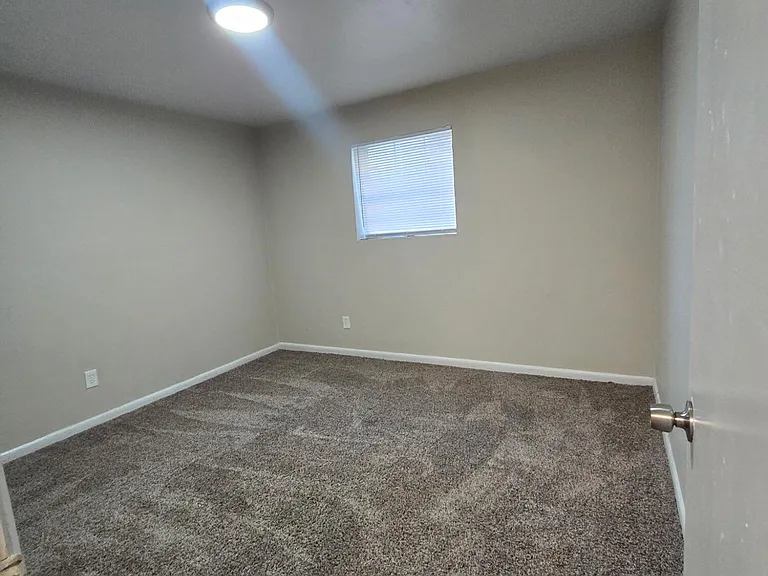 726 Townside Rd SW #12 — Photo 9