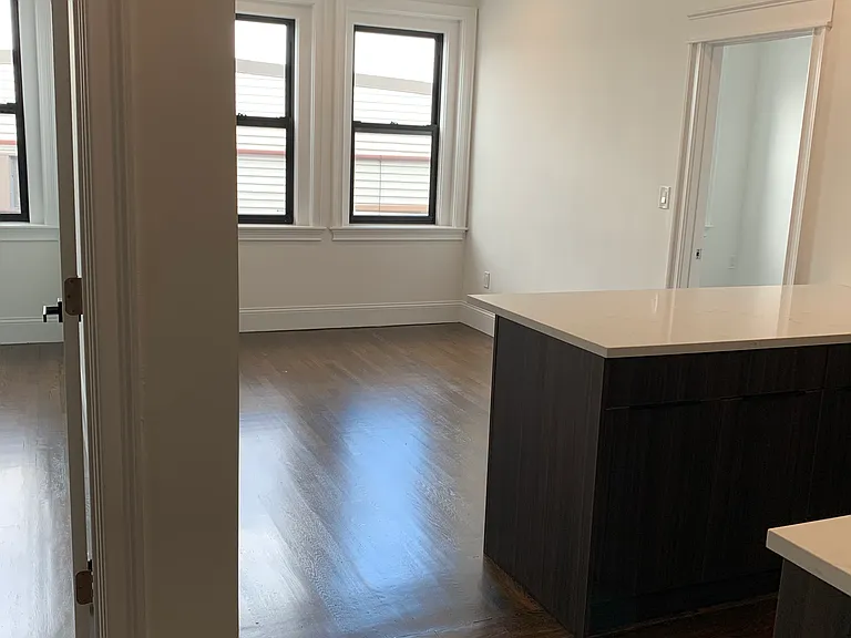 7-15 School St #6 — Photo 8