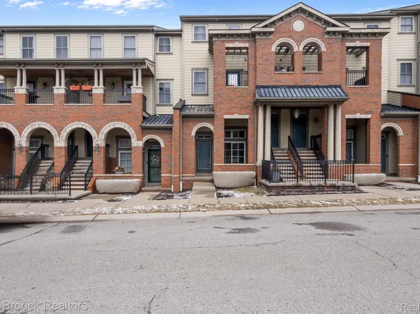 3885 Forester Blvd, Auburn Hills, MI 48326