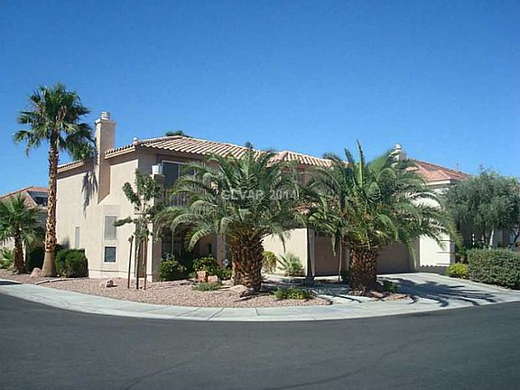 3rd image of 8636 Raindrop Canyon Ave