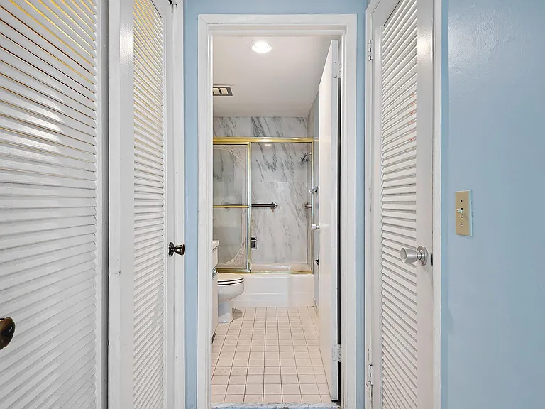 3800 Galt Ocean Dr #607 — Photo 10