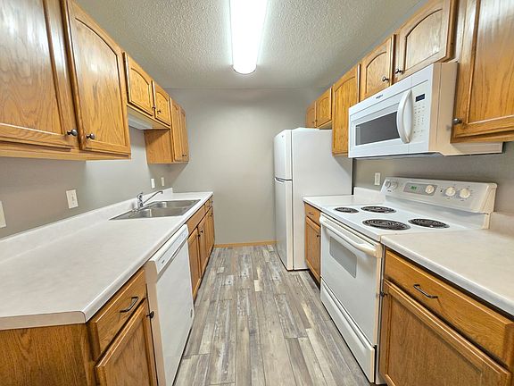 2nd image of 4821 E 41st St APT 107