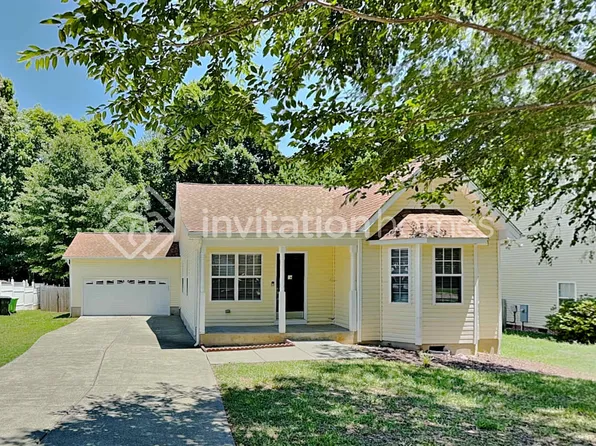 1105 Kavkaz St, Raleigh, NC 27610