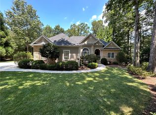 1213 Stillwater Dr, Seneca, SC 29672